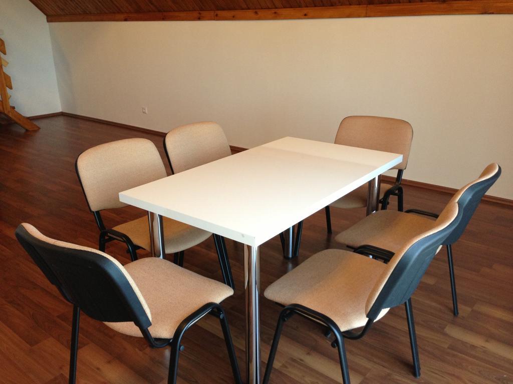 Lovagvar Apartments Gyula Phòng bức ảnh
