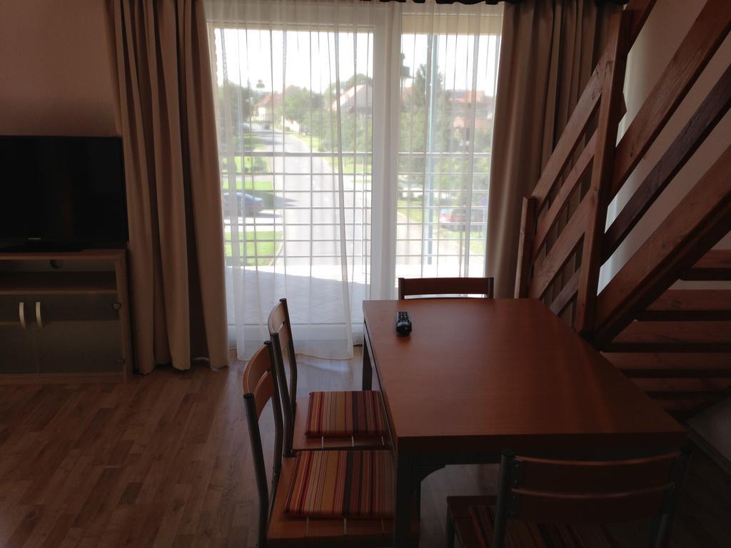 Lovagvar Apartments Gyula Phòng bức ảnh