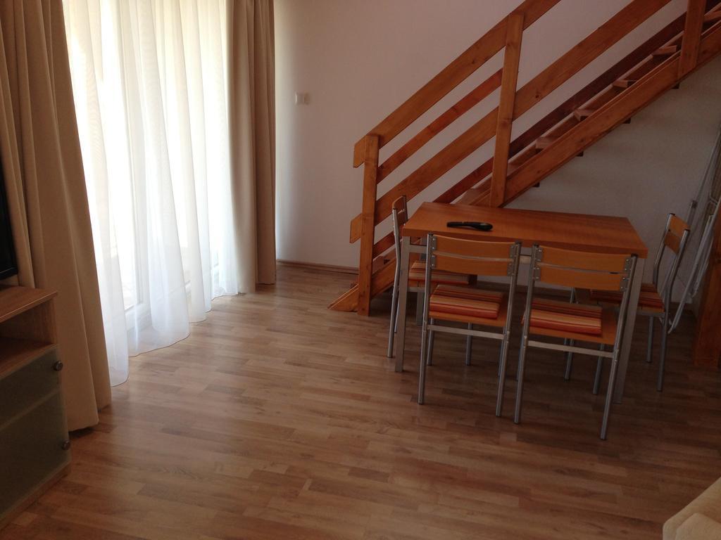 Lovagvar Apartments Gyula Phòng bức ảnh